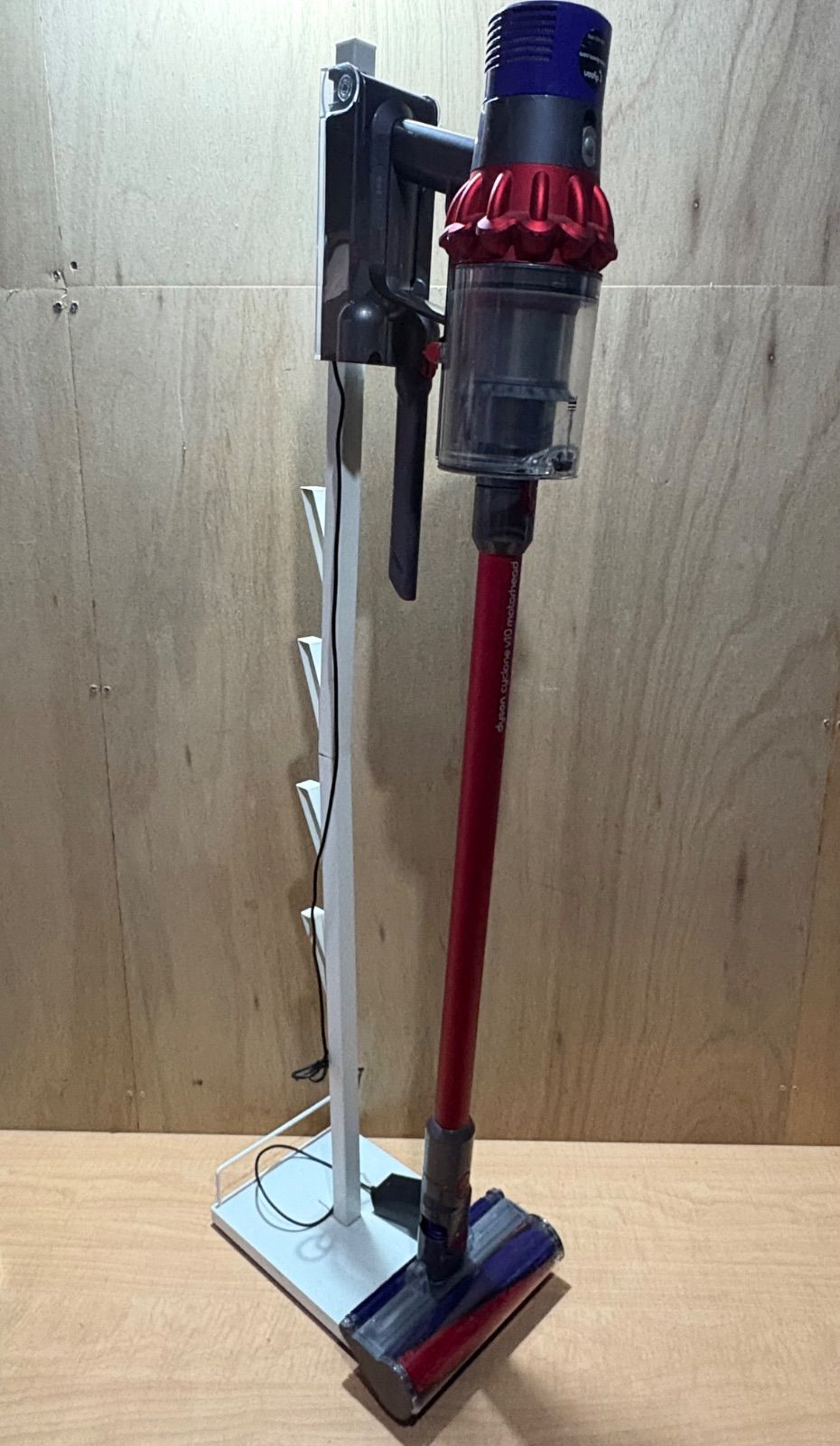 Dyson ダイソン スティッククリーナー V10 充電器 棚あり 分解して簡易