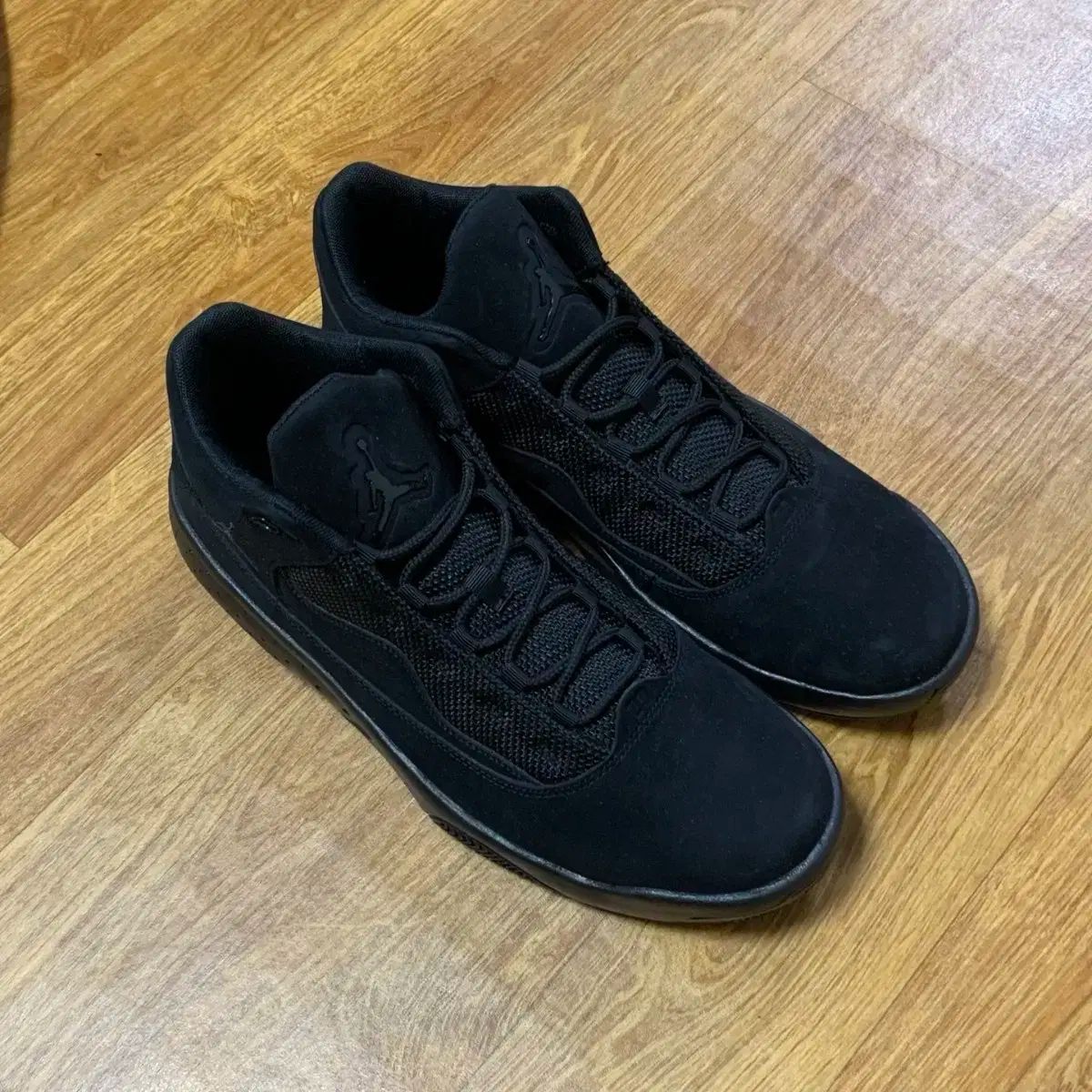 17万円台 NIKE バスケットシューズ ジョーダン マックス アウラ 2 オールブラック 285 mm