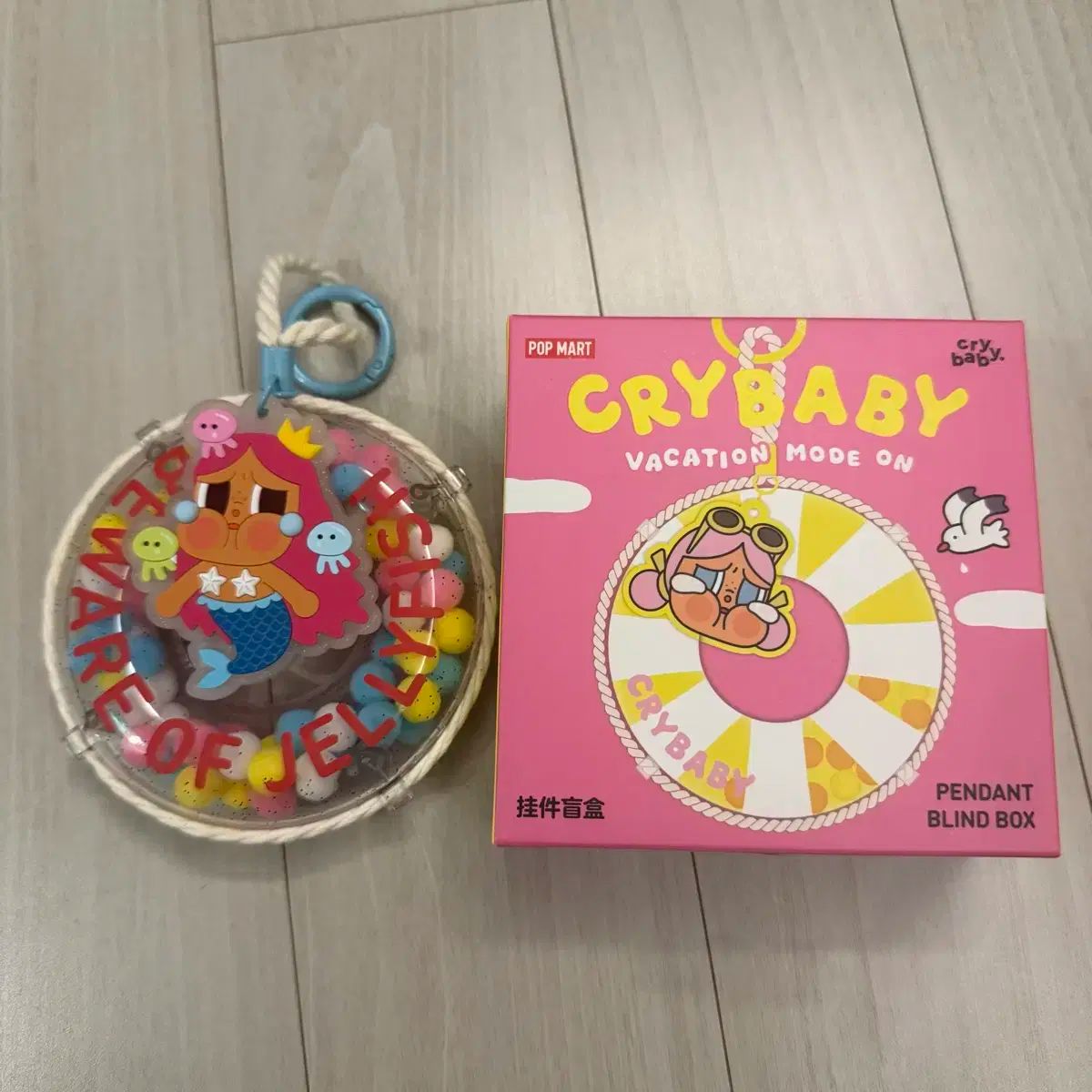 POP MART クライベイビー ホリデーダイアリー シリーズ ペンダント チューブ 赤ちゃん 人魚の涙