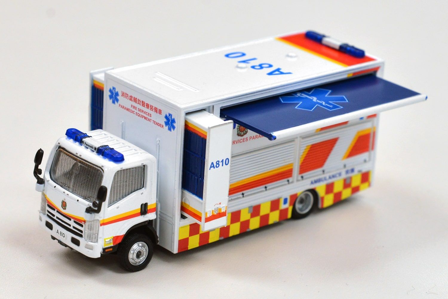 Tiny 微影 タイニー 73 ミニカー いすゞ Isuzu N series Paramedic