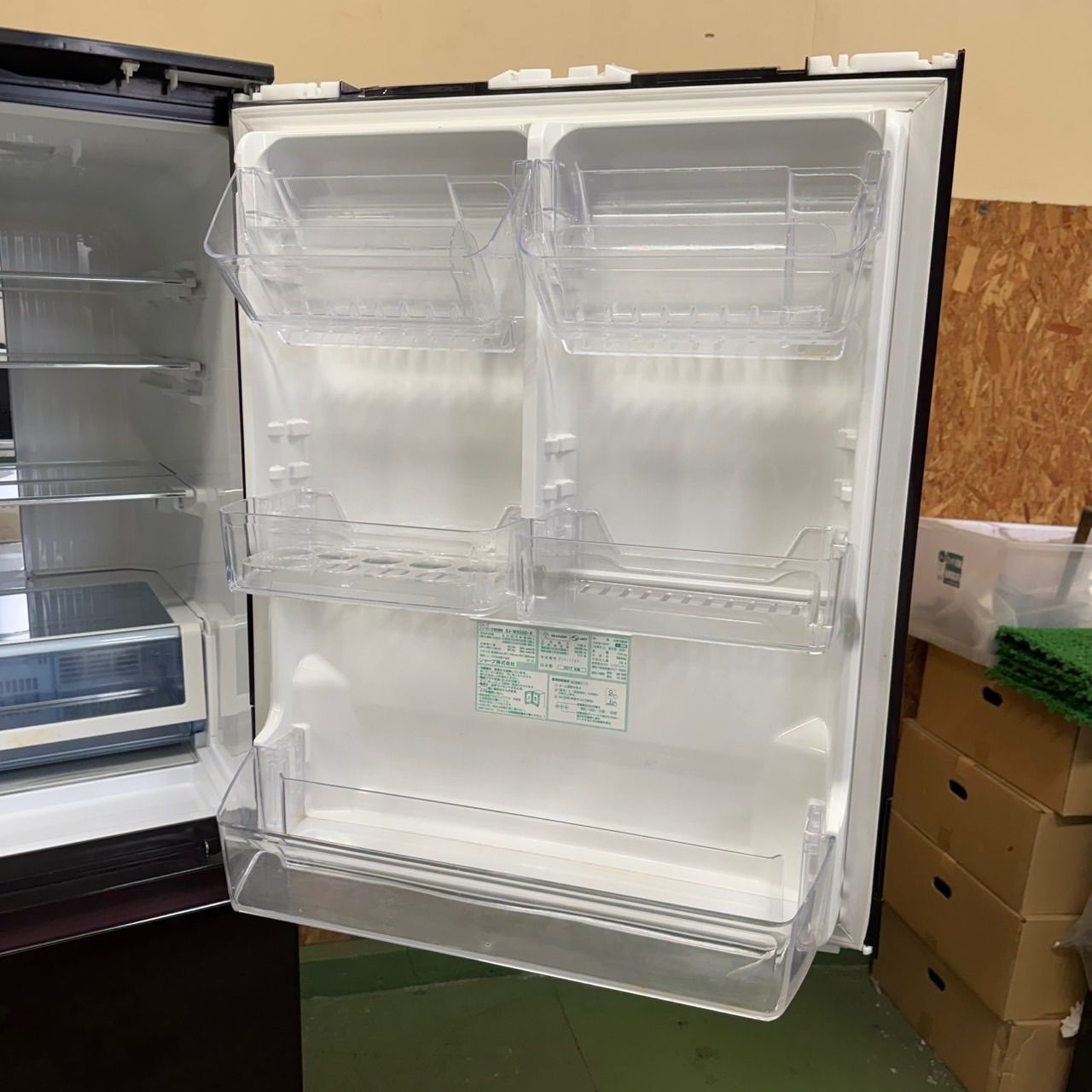 277 送料設置無料 SHARP 自動製氷機能付き大型冷蔵庫 ガラスデザイン