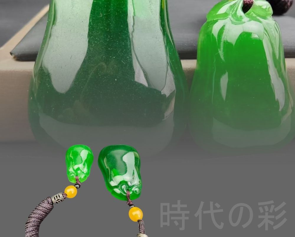 古玉老翡翠 福瓜ペンダント 一対 中国古美術 古代ミャンマー 高冰満緑 純手作り 双件セット 裝身具 裝飾品 骨董品 吉祥寓意 玉器 古美術 收蔵