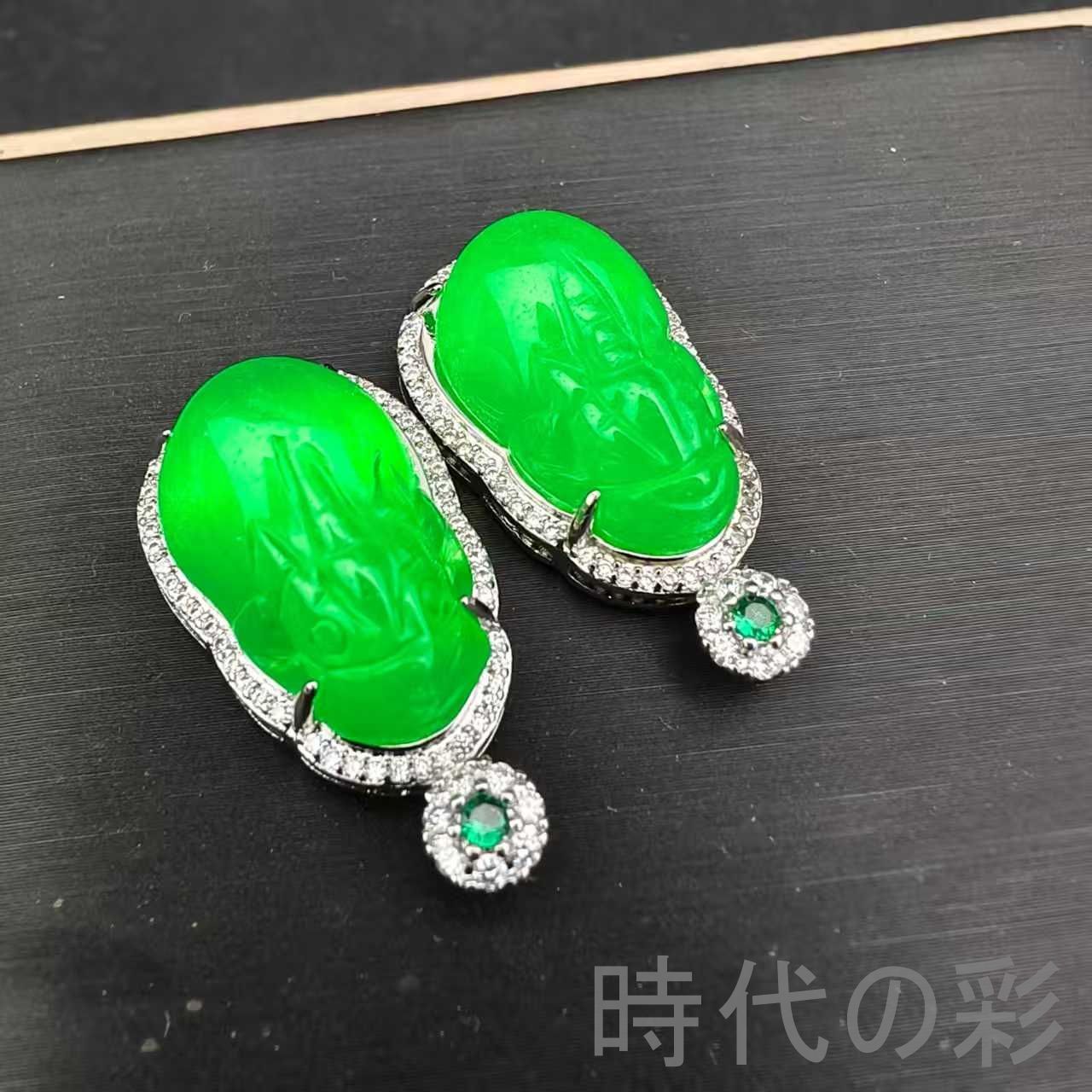 天然翡翠 精工彫刻