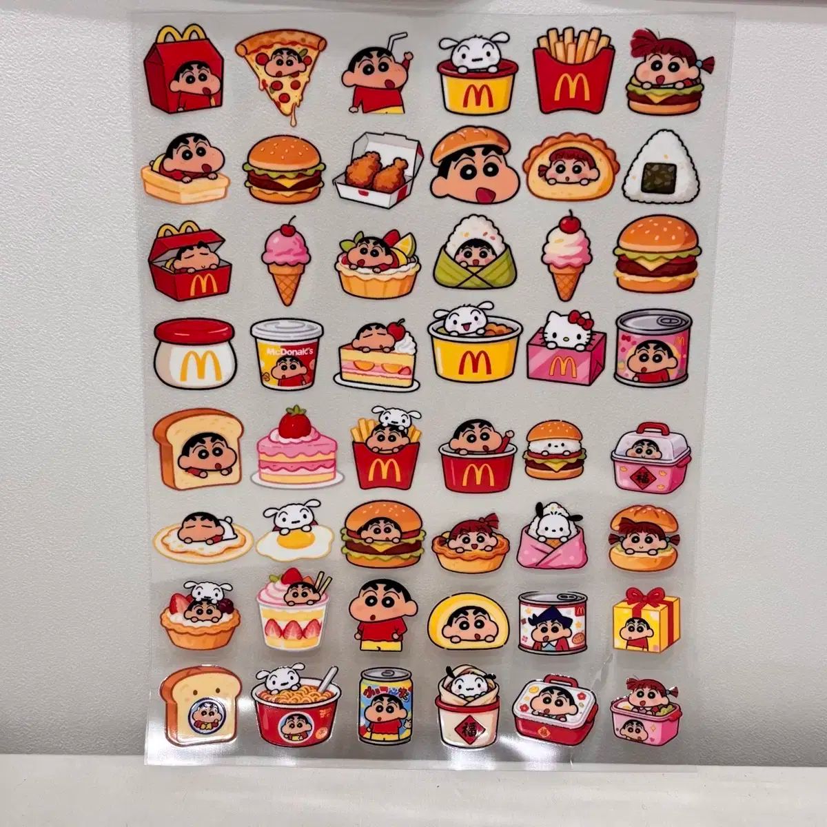 クレヨンしんちゃん 防水ステッカー クレヨンしんちゃん 防水ステッカー