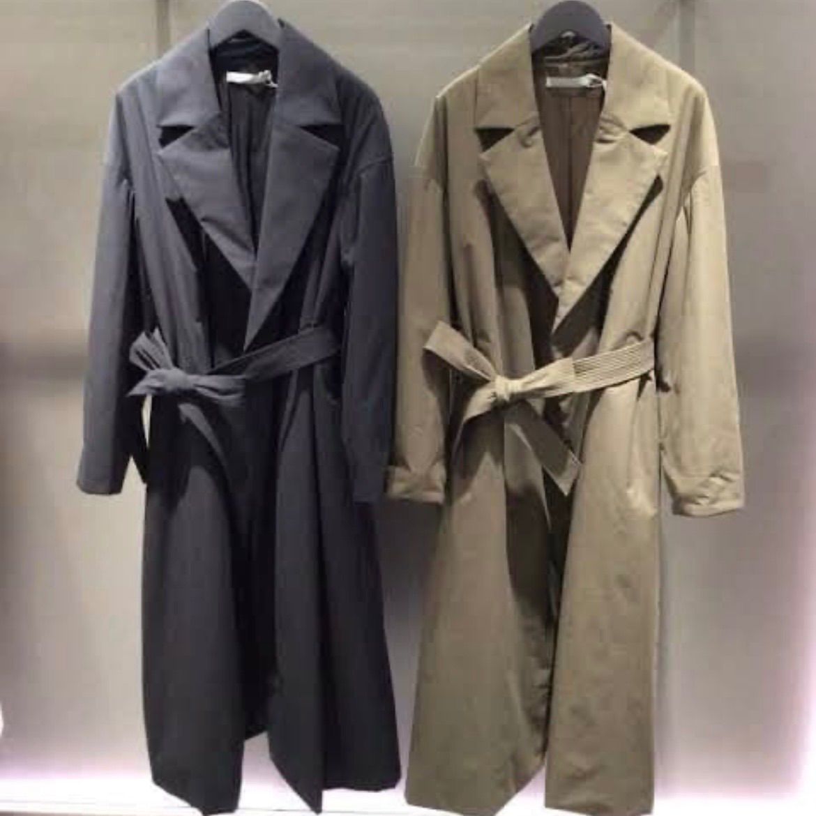 美品 セオリーリュクス 中綿 ガウンコート 滝沢眞規子さん着用 ラップ