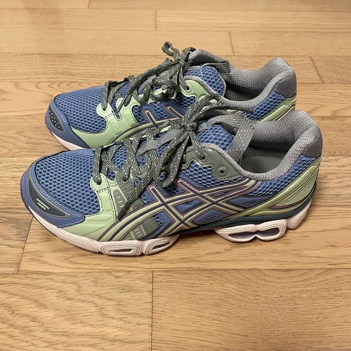 280 アシックスコリア ニンバス 9 ランニングシューズ