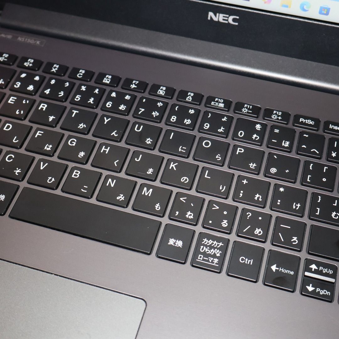 お手頃！Win11公式対応8世代CPU/メ8/高速SSD/無線/HDMI/カメラ - メルカリ