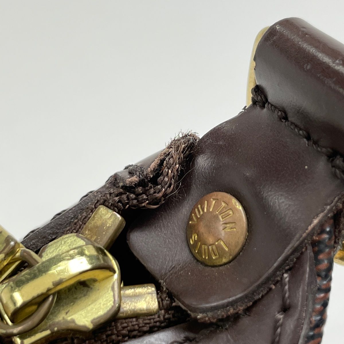 ルイ・ヴィトン Louis Vuitton イロヴォ MM 肩掛け ハンドバッグ