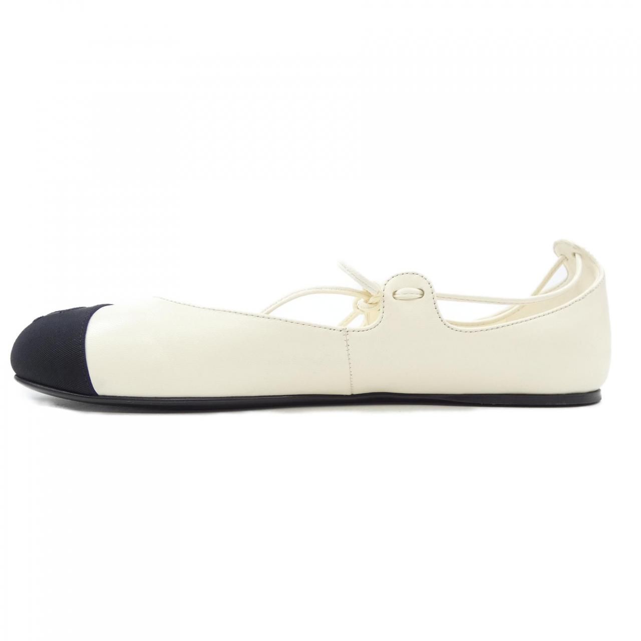 シャネル CHANEL フラットシューズ