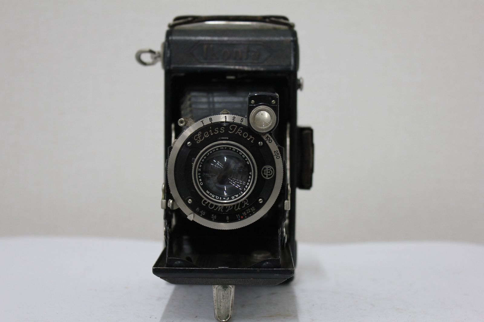 訳あり品】 ツァイスイコン Zeiss Ikon Ikonta 520/2 Tessar 10.5cm F4