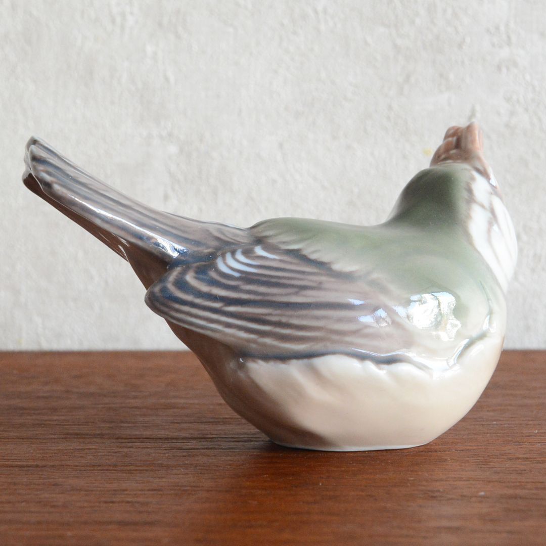 Dahl Jensen（ダール・イェンセン）フュギュリン 1050 カンムリガラ