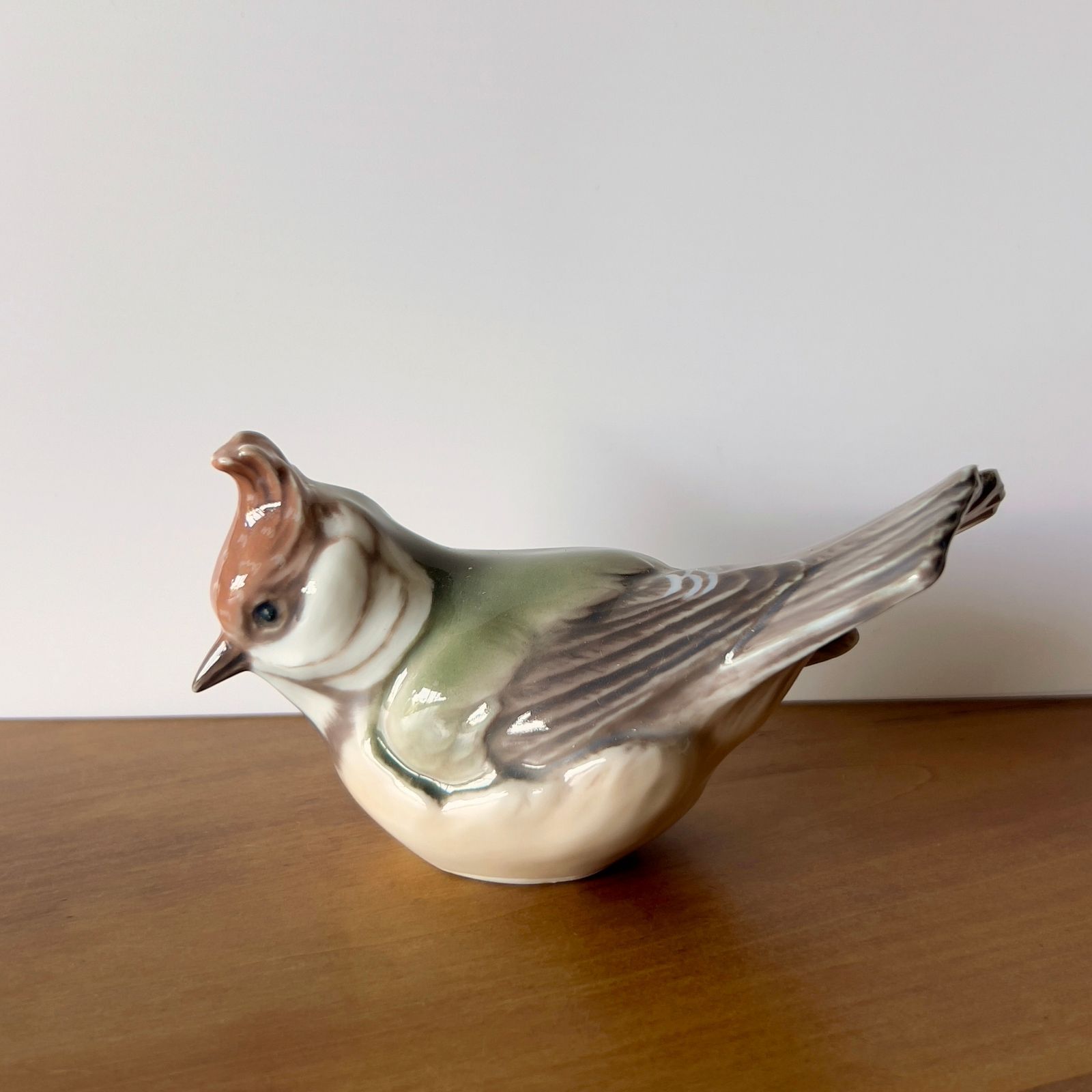 Dahl Jensen（ダール・イェンセン）フュギュリン 1050 カンムリガラ