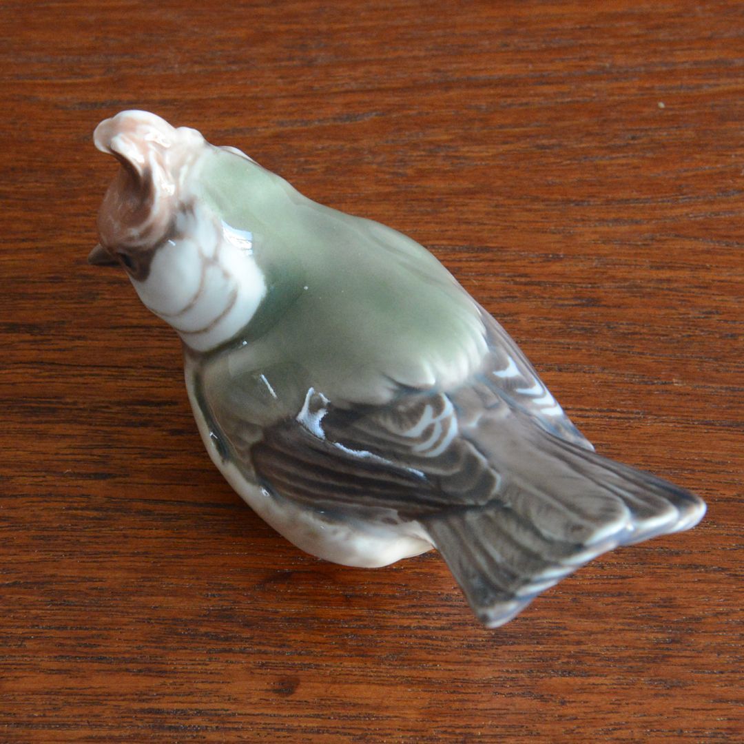 Dahl Jensen（ダール・イェンセン）フュギュリン 1050 カンムリガラ