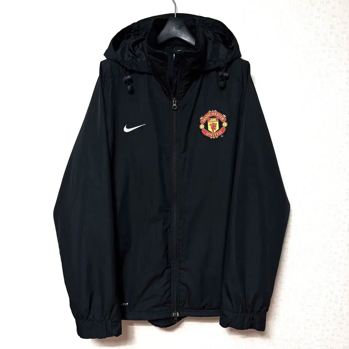 マンチェスターユナイテッド　トレーニングウェア　ジャケット XL 105 NIKE マンチェスター・ユナイテッドFC STORM-FIT ウィンド