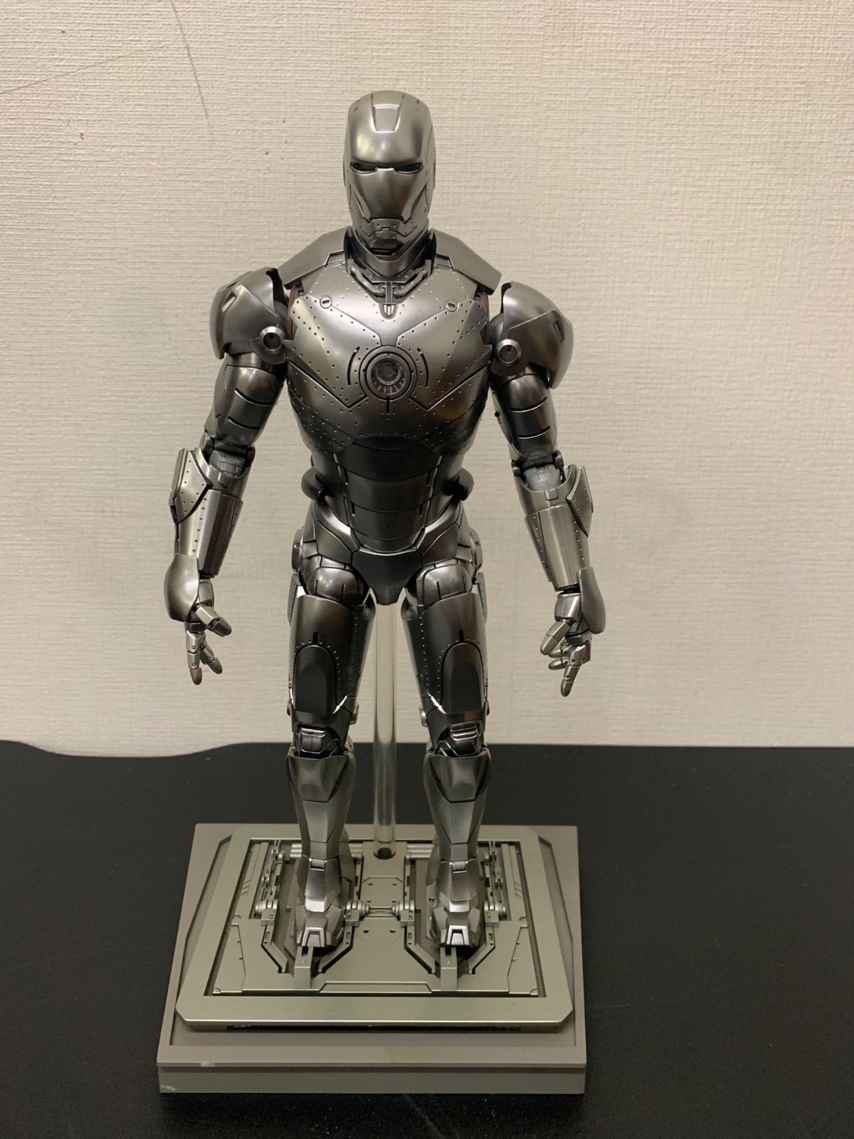 Hot Toys ホットトイズ アイアンマン Mark II 1/6スケール フィギュア 