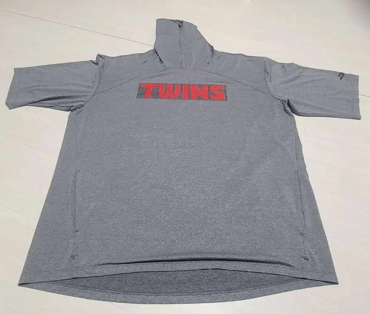 LGツインズ選手支給用半袖フーディー Tシャツ