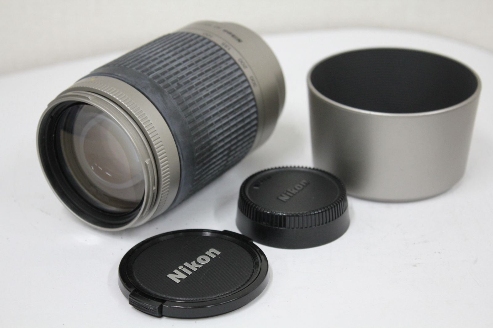 ニッペ(Nippe) ペンキ 塗料 水性屋上防水塗料 3kg グレー 水性 つや