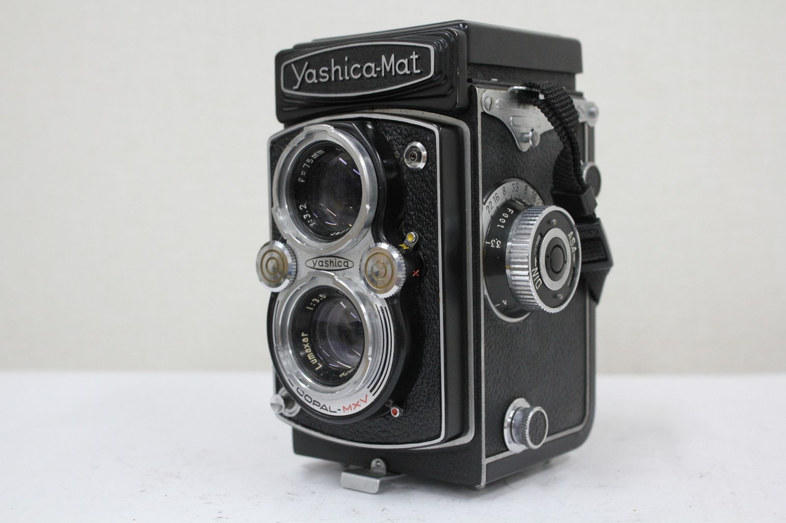 ヤシカ Yashica Mat Lumaxar 75 mm F 3 5 二眼カメラ e 4162
