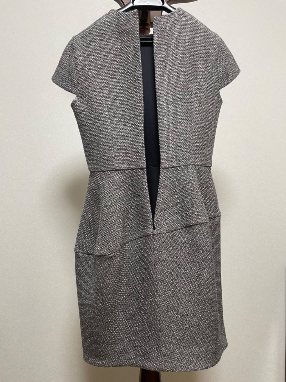 新品未使用品】YOKO CHAN 半袖ツイードワンピース 36 グレー - メルカリ