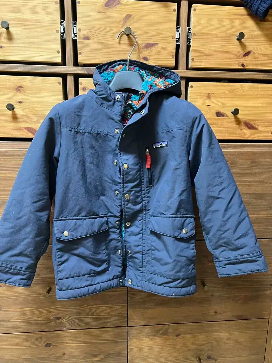 パタゴニア patagonia 7-8歳 アウター