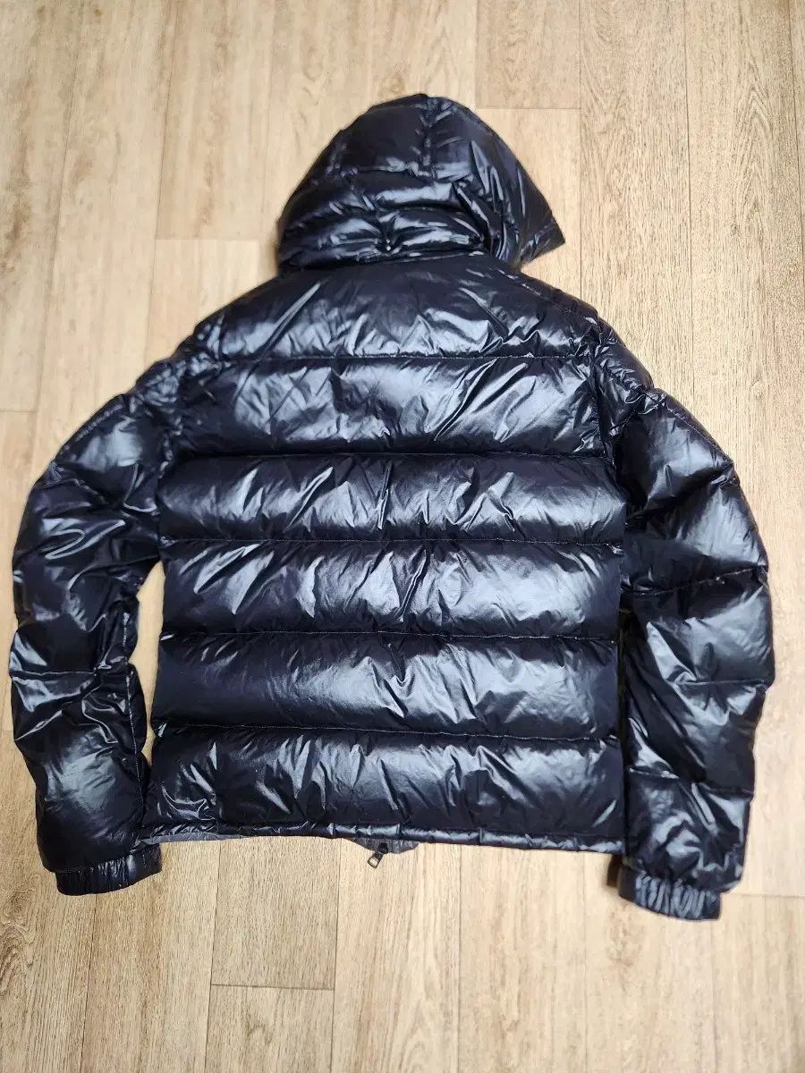 MONCLER モンクレール 黒ダウンジャケット サイズ1