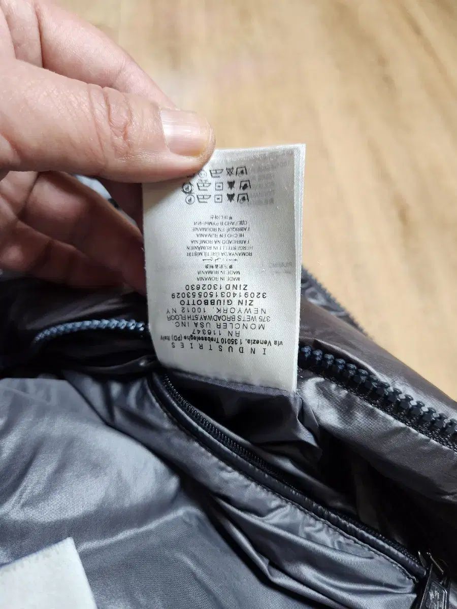  MONCLER モンクレール 黒ダウンジャケット サイズ1 ダウンジャケット ジャケット アウター