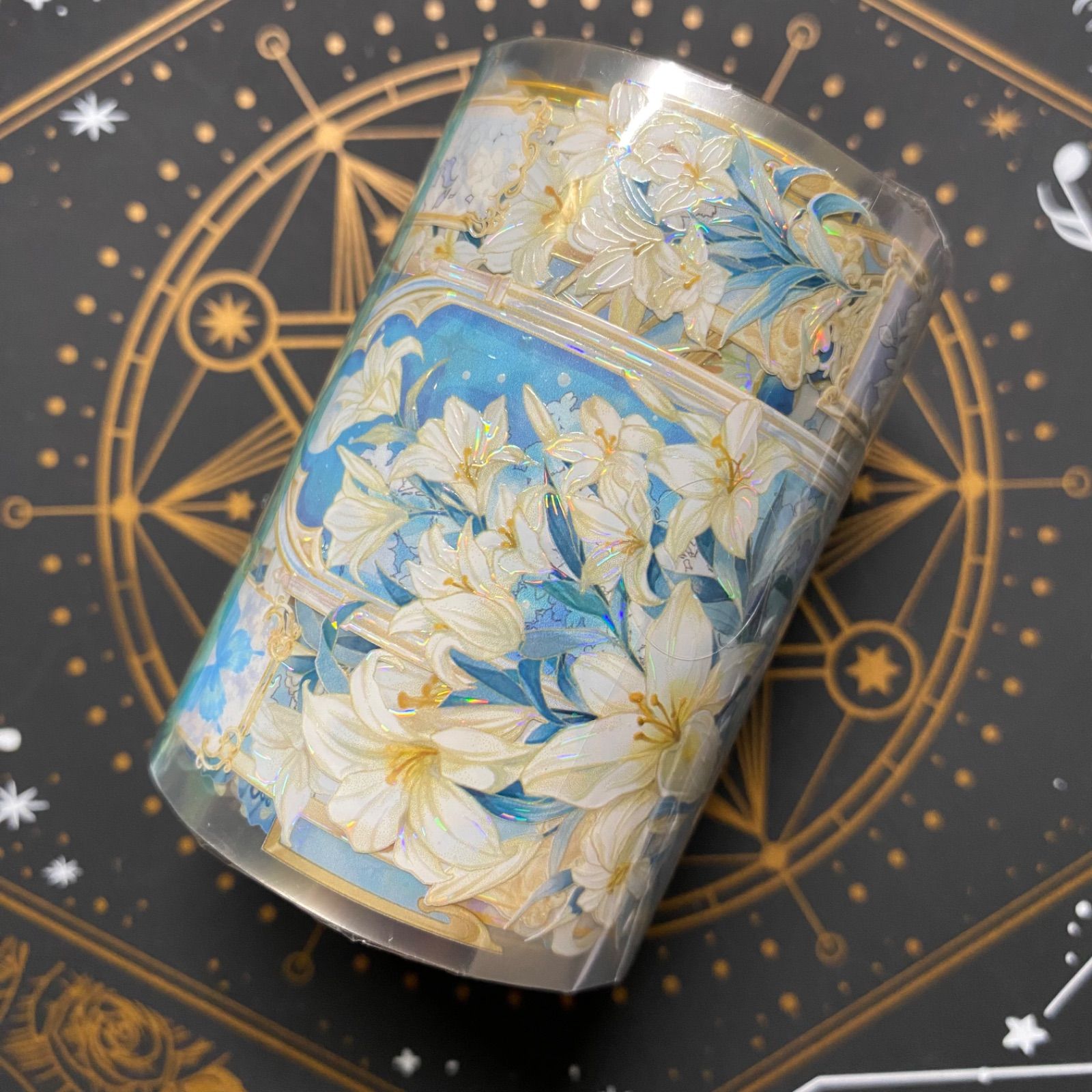 【8601】海外　マステ　5m巻売り　貝殻光カッティングマスキングテープ　お花 9027】海外 マステ 5/巻 貝殻光マスキングテープ ユリ お花系 - メルカリ