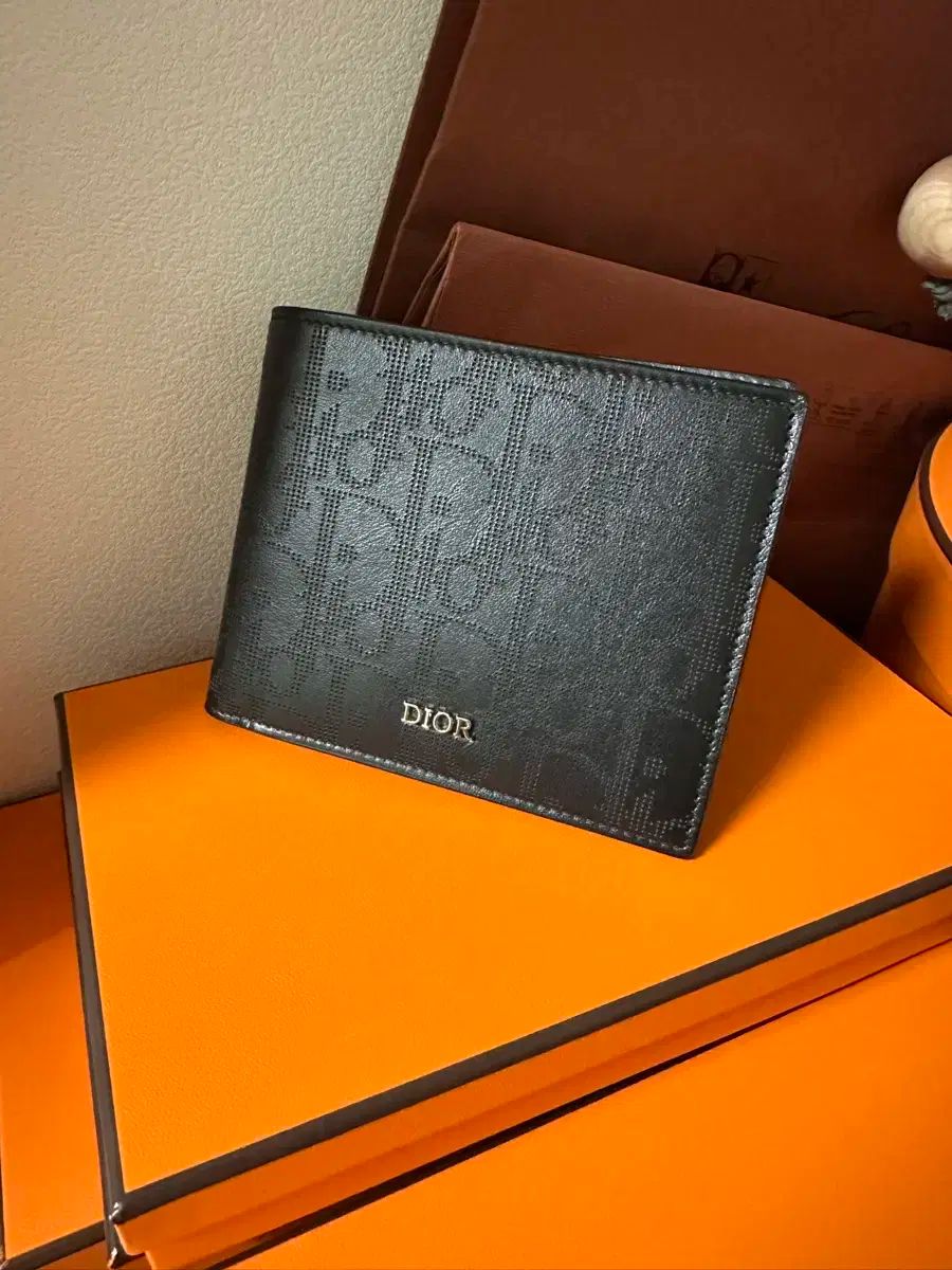 新品) ディオール オブリーク ギャラクシー 二つ折り財布 - メルカリ