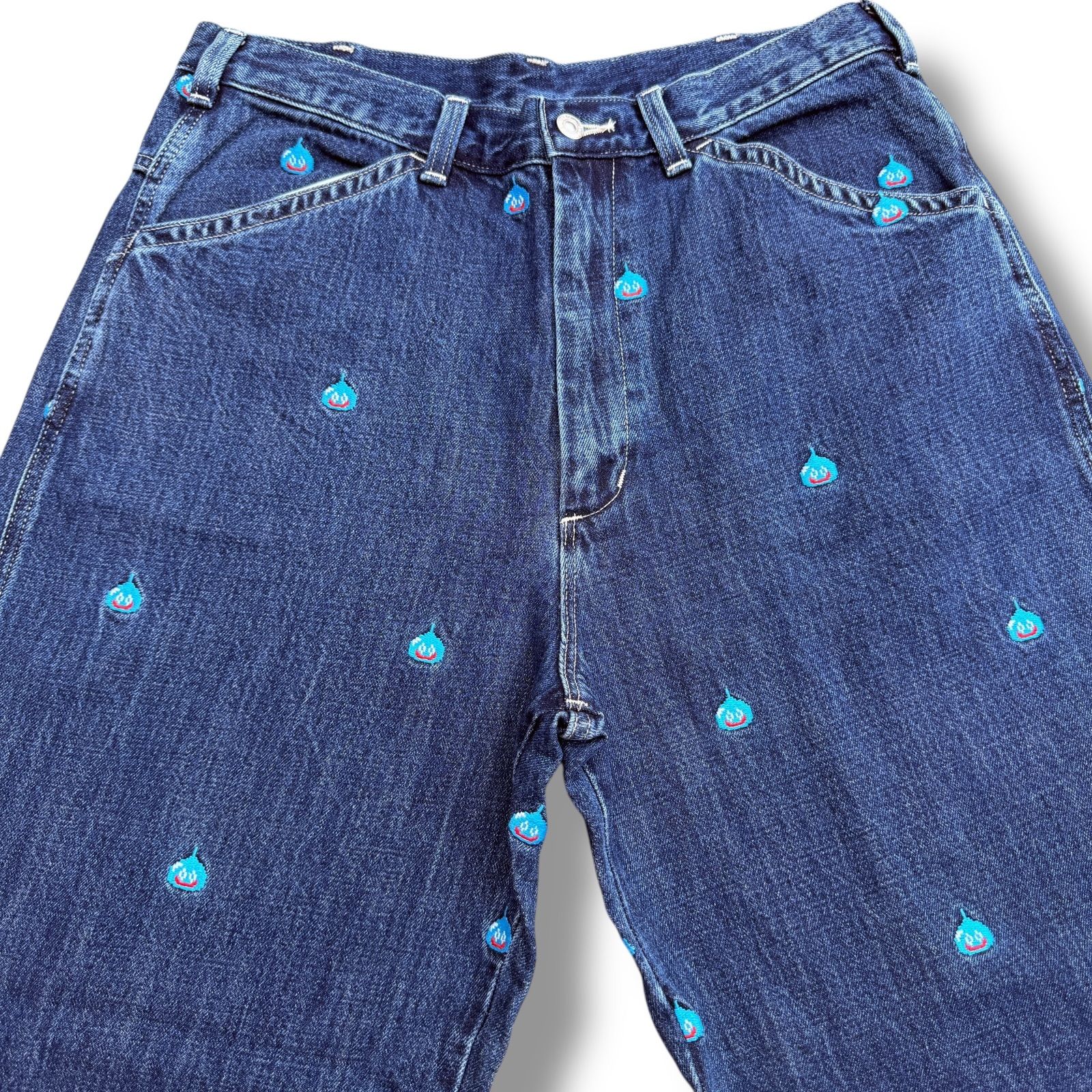 ドラゴンクエスト アウトレット限定　EDWINデニム ジーンズ　ドラクエLサイズ 希少品、新品未使用】EDWIN ドラゴンクエスト コラボ限定 Lサイズ
