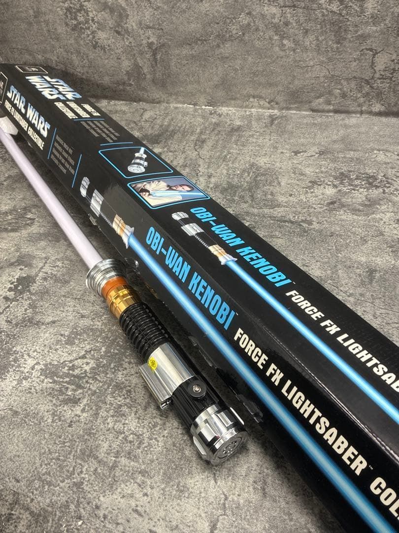 オビ＝ワン・ケノービ フォース FX ライトセーバー - メルカリ