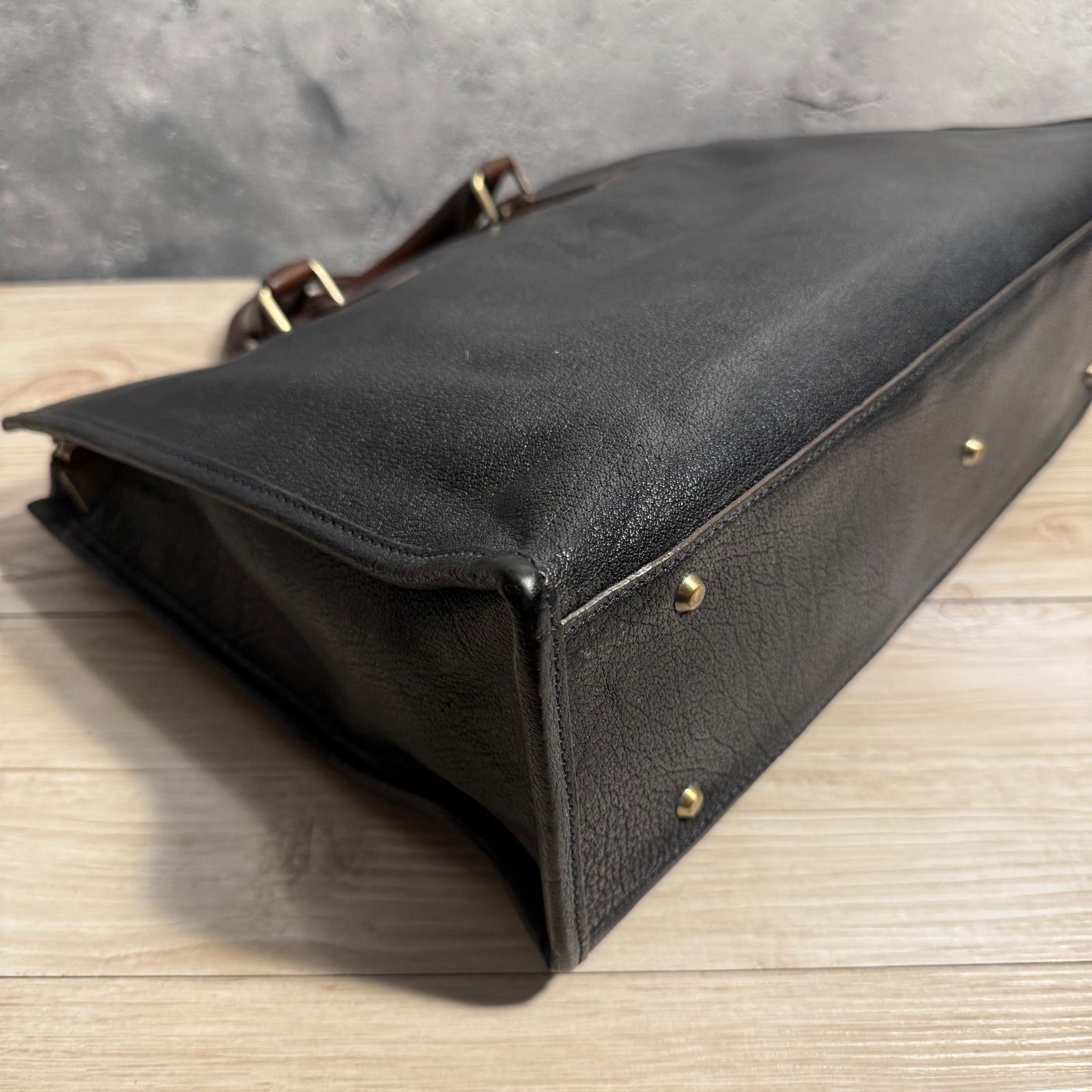 ✨土屋鞄 アルマス バッファロースクエアブリーフ ブラック