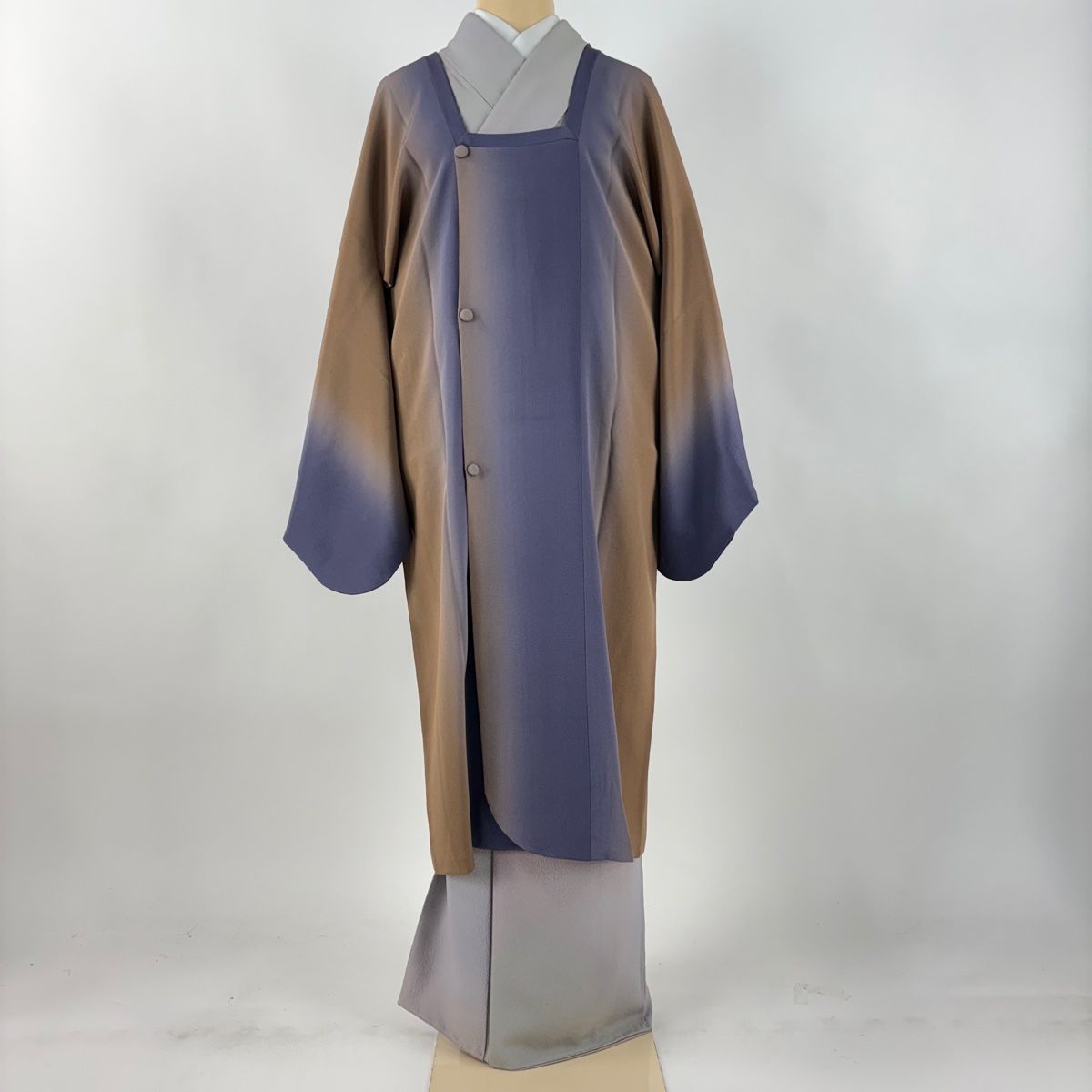 道行 身丈109.5 cm 裄丈67.5 L 和装コート 角衿 縦ぼかし 縮緬 青紫 正絹
