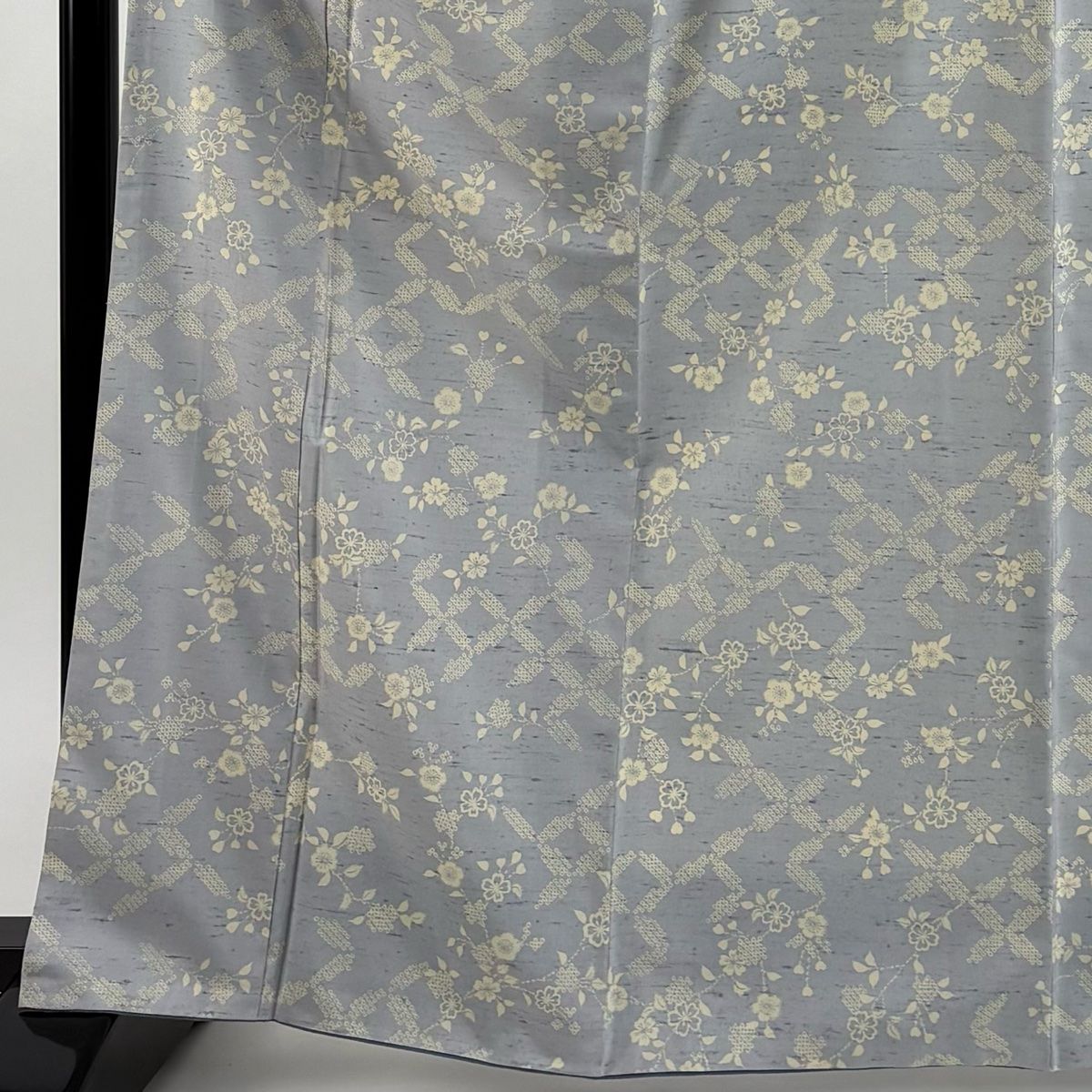 小紋 身丈165 cm 裄丈67.5 L 袷 牛首紬地 落款 桜 疋田 青灰色 正絹