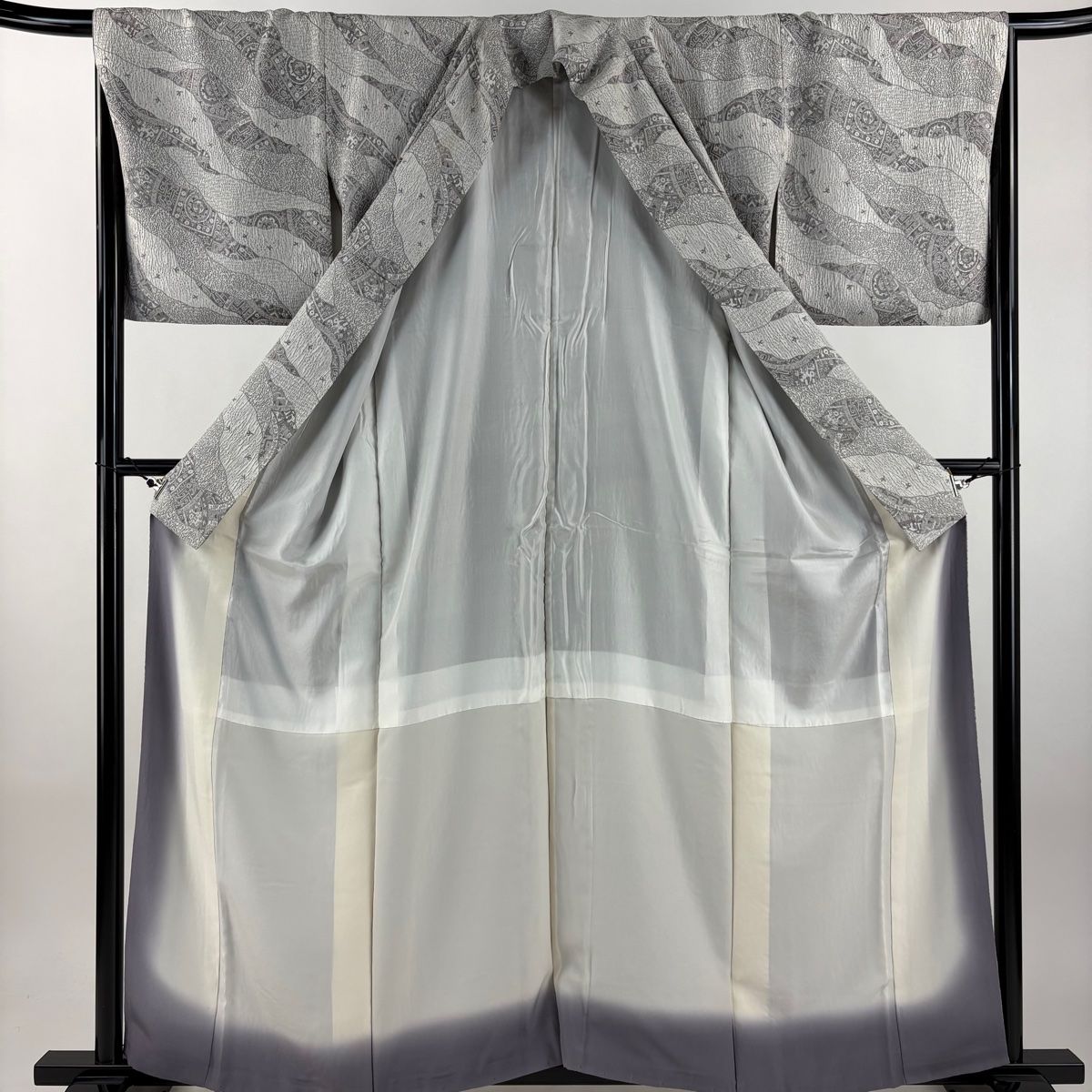  小紋 身丈160 5 cm 裄丈66 M 袷 道長取り 幾何学 灰色 正絹 小紋 着物