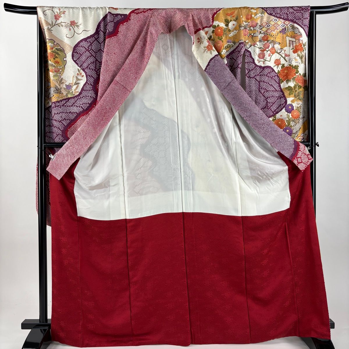  振袖 身丈167 cm 裄丈65 5 M 袷 牡丹 蝶 金糸 金彩 紫 正絹 振袖 着物