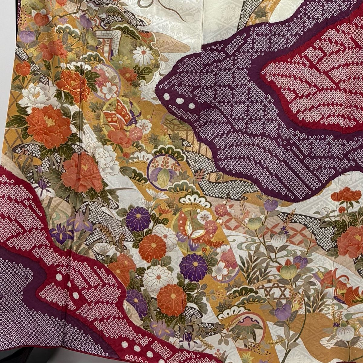 振袖 身丈167 cm 裄丈65 5 M 袷 牡丹 蝶 金糸 金彩 紫 正絹