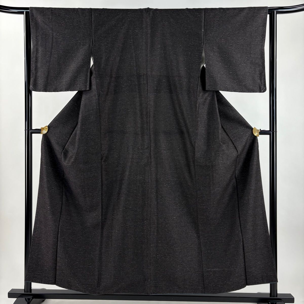 紬 身丈156 cm 裄丈64 M 袷 横縞 墨色 正絹 秀品