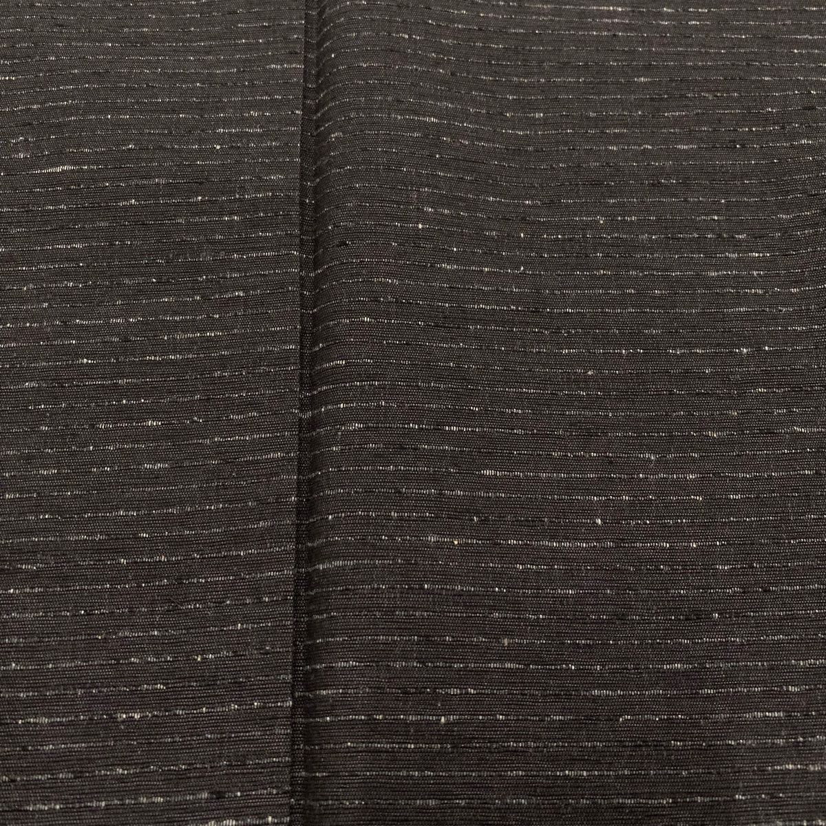 美品】 紬 身丈156cm 裄丈64cm M 袷 横縞 墨色 正絹 秀品 【中古