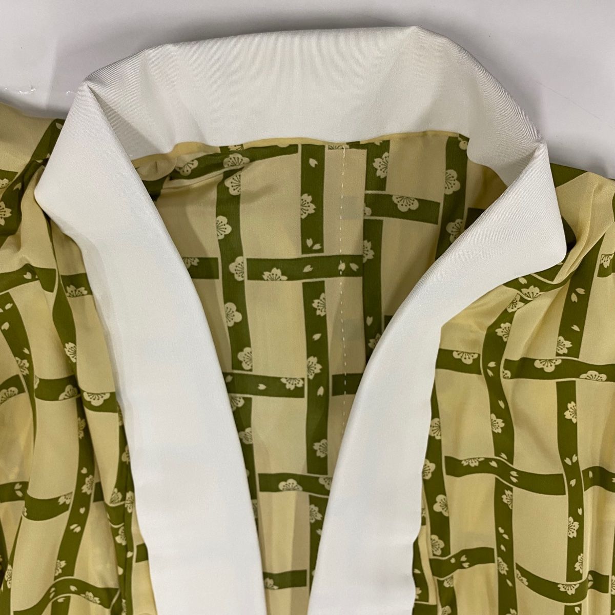  長襦袢 身丈126.5 cm 裄丈64.5 M 桜 梅 ベージュ 正絹 秀品 長襦袢 長襦袢 半襦袢