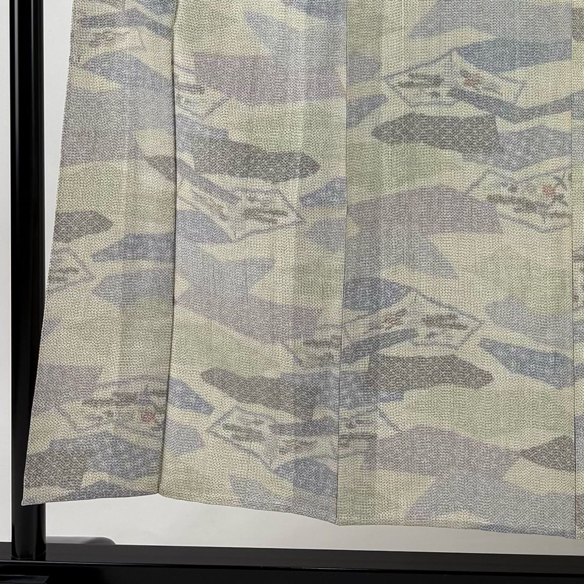 紬 身丈153 cm 裄丈61.5 S 単衣 草花 幾何学模様 ベージュ 正絹 秀品