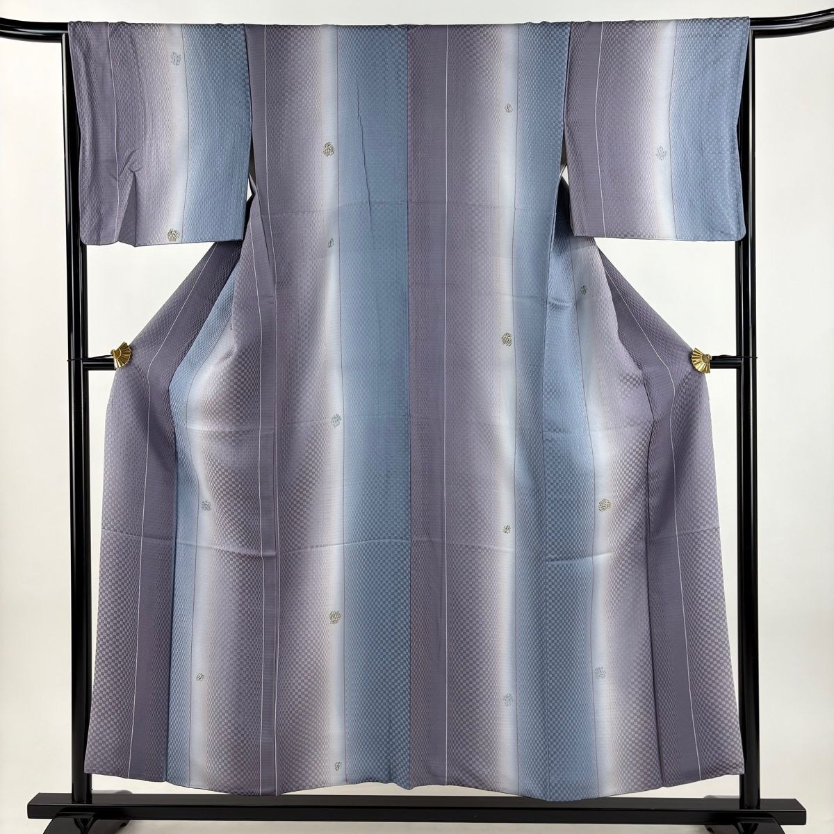 美品】 小紋 身丈155cm 裄丈66.5cm M 袷 縦縞 幾何学 ぼかし 灰紫 正絹