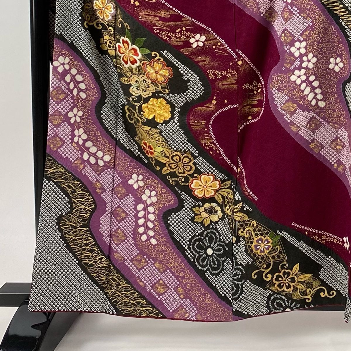 振袖 身丈160 cm 裄丈68 L 袷 桜 流水 絞り 金糸 赤紫 正絹 秀品