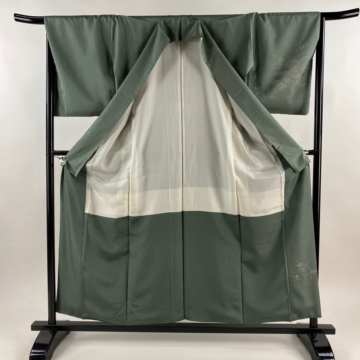 K*U様 【オークション】裄丈70cm 訪問着フルセット くすみ緑風景　正絹 袷 訪問着 身丈157.5cm 裄丈66cm M 袷 菊 秋草 銀通し 金彩 灰緑 正絹 秀