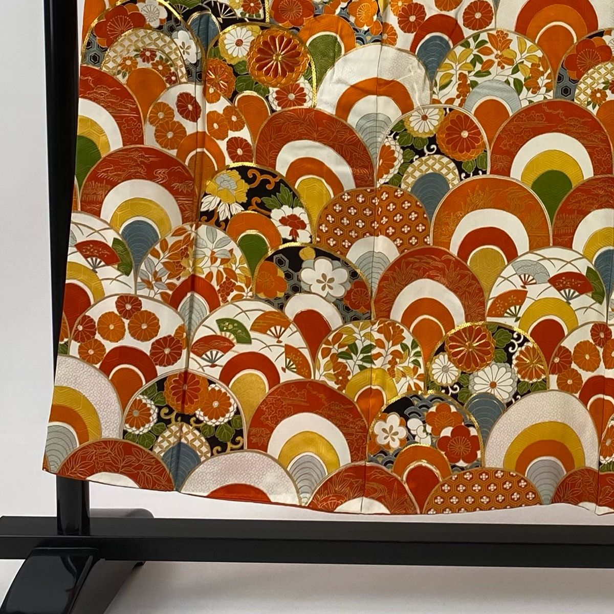 振袖 身丈154 5 cm 裄丈63 S 袷 青海波 草花 金糸 金彩 オレンジ 正絹 秀品