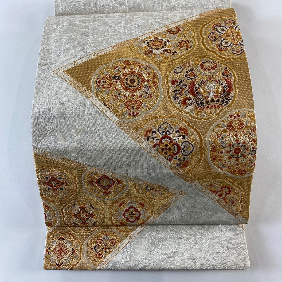 袋帯 秀品 加納幸 落款 向かい鳥 華文 金銀糸 灰色 六通 正絹 【中古