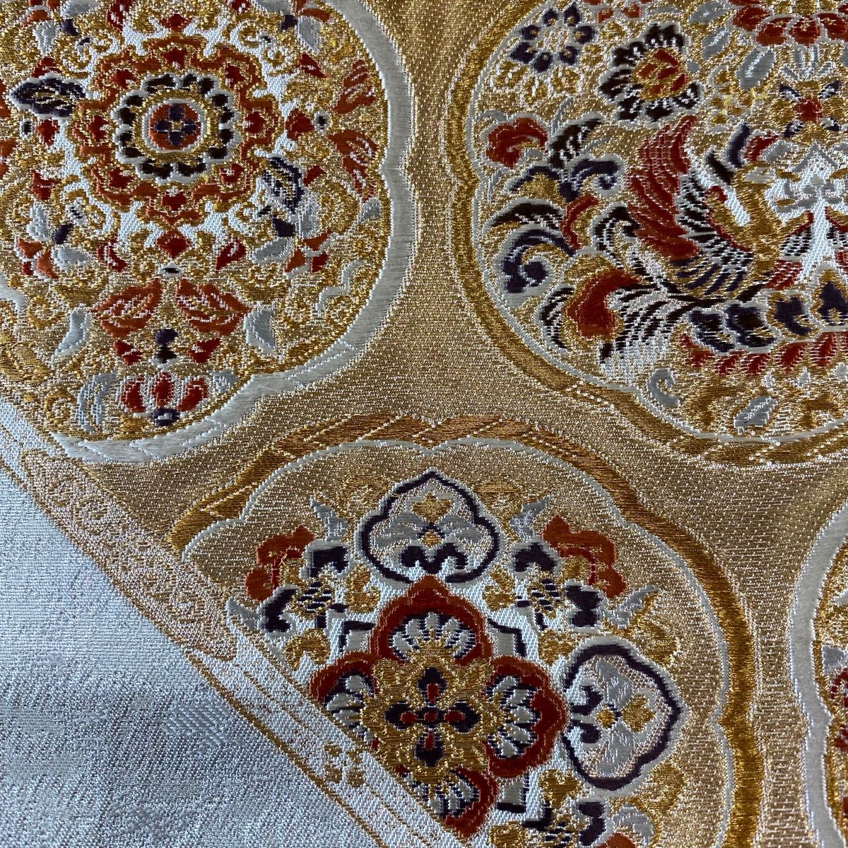 袋帯 秀品 加納幸 落款 向かい鳥 華文 金銀糸 灰色 六通 正絹 【中古