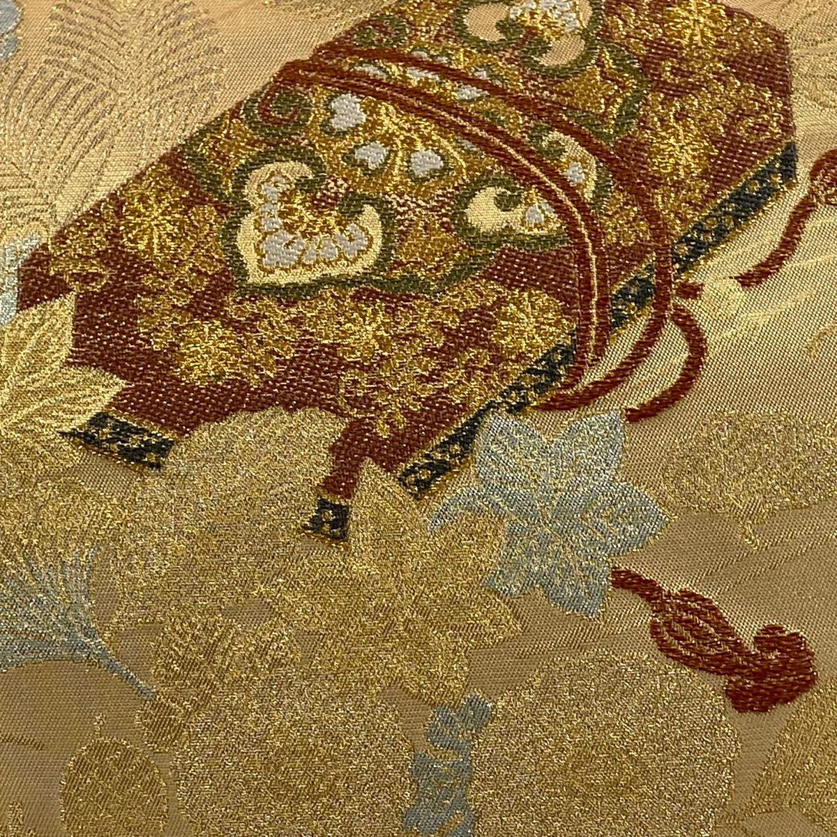 袋帯 秀品 文箱 草花 箔 金色 六通 正絹
