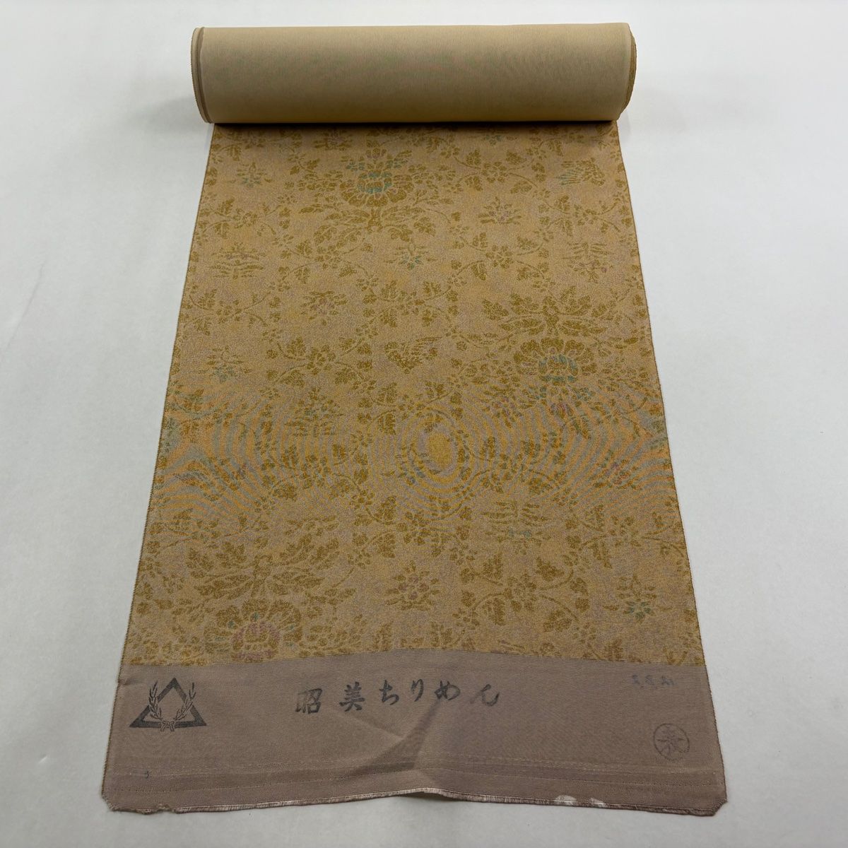 反物 秀品 小紋 草花 縮緬 薄オレンジ 正絹 【中古】 - メルカリ