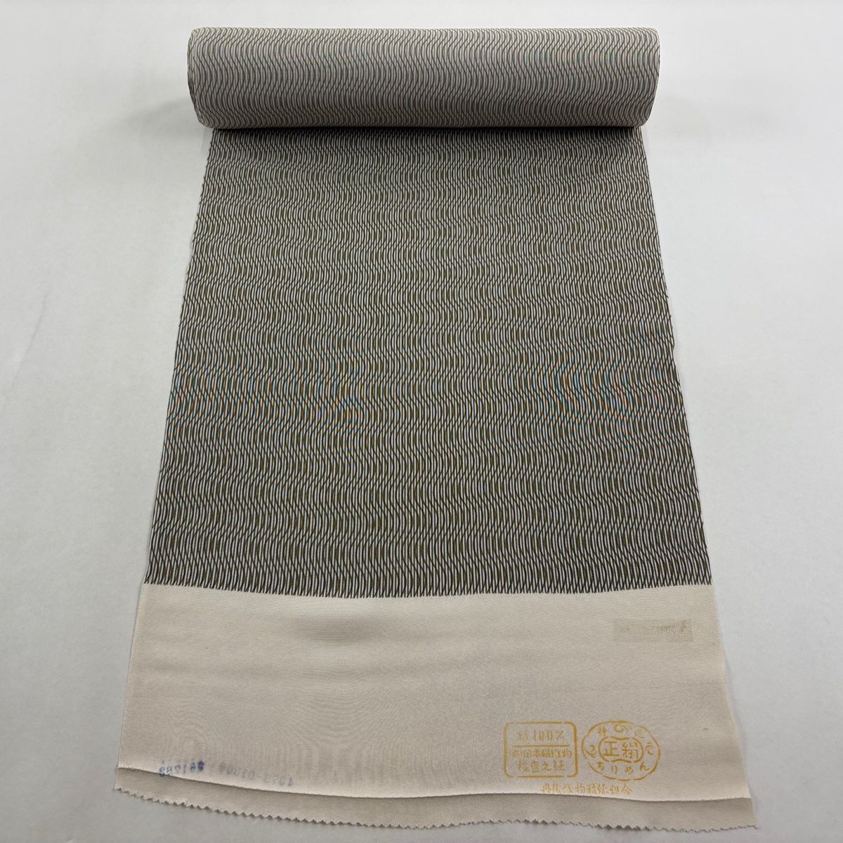 反物 秀品 小紋 幾何学 茶緑色 正絹 【中古】 - メルカリ