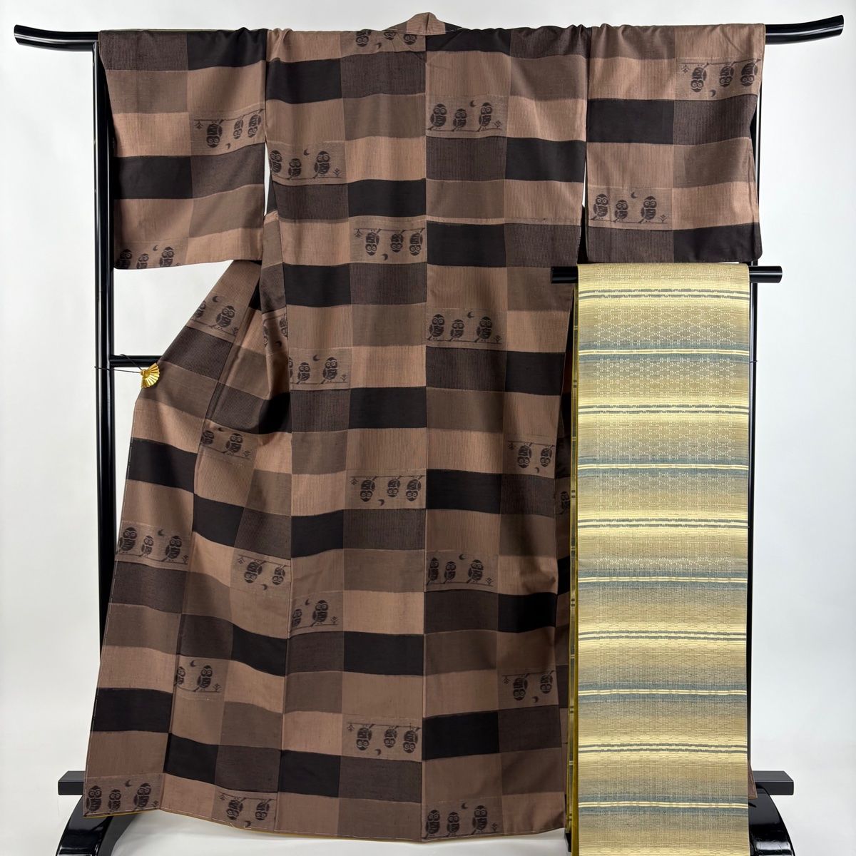 紬 身丈167 cm 裄丈68.5 L 袷 袋帯セット 変わり市松 フクロウ 薄小豆 正絹